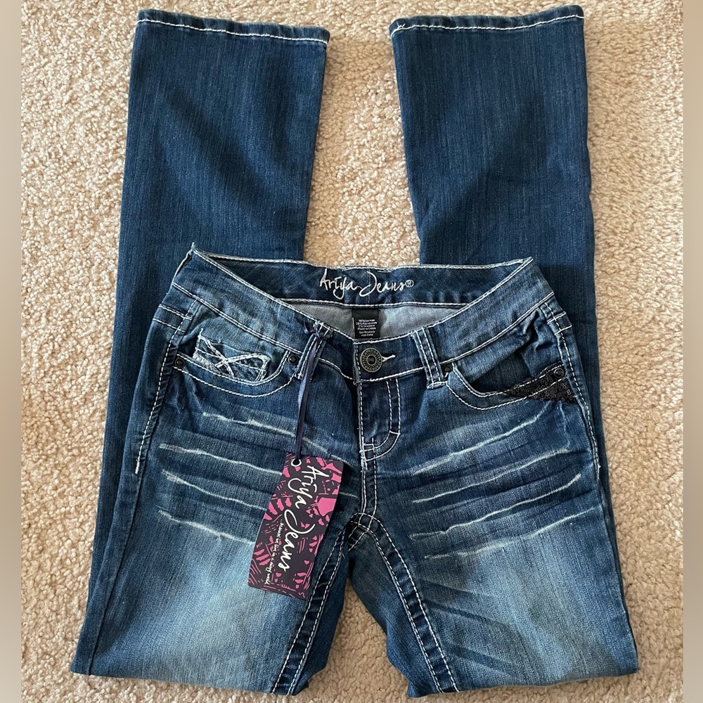 Low rise bootcut jeans